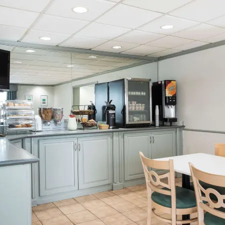La Quinta Inn & Suites by Wyndham Melbourne Viera