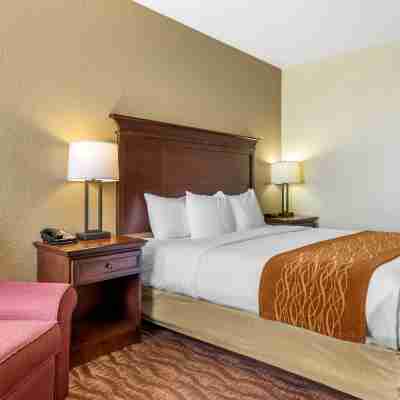 Comfort Inn & Suites Branson Meadows Rooms