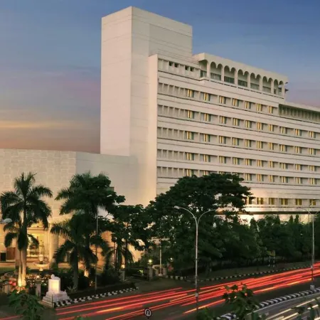 Welcomhotel by ITC Hotels, Cathedral Road, Chennai Отели рядом с достопримечательностью «Храм Капалишвар»