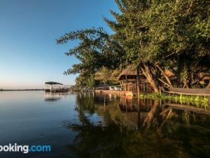 Zambezi Mubala Camp