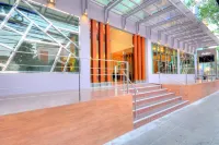 One One Bangkok Hotels near Chiva-Som International Academy
