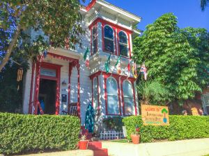 ITH Adventure Hostel San Diego