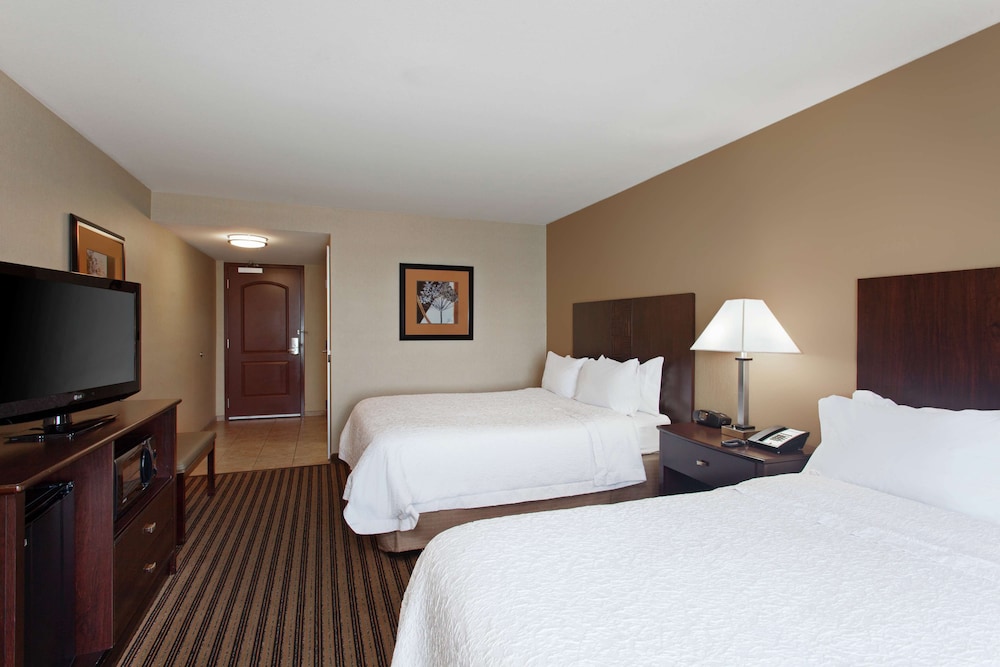 Hampton Inn & Suites Fresno - Northwest