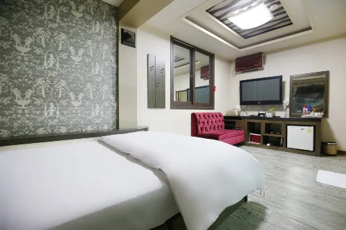 Jeungpyeong Young Park Hotels in Jeungpyeong-gun