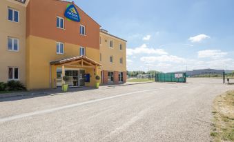 B&B HOTEL Agen Castelculier