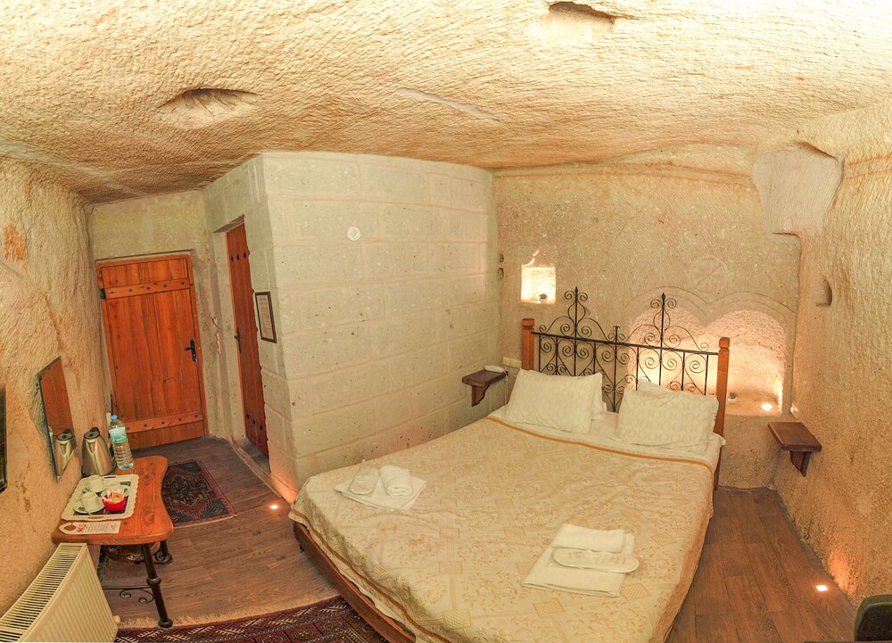 Angel Cave Suite