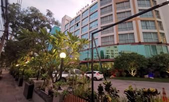 Lantana Resort Hotel Bangkok