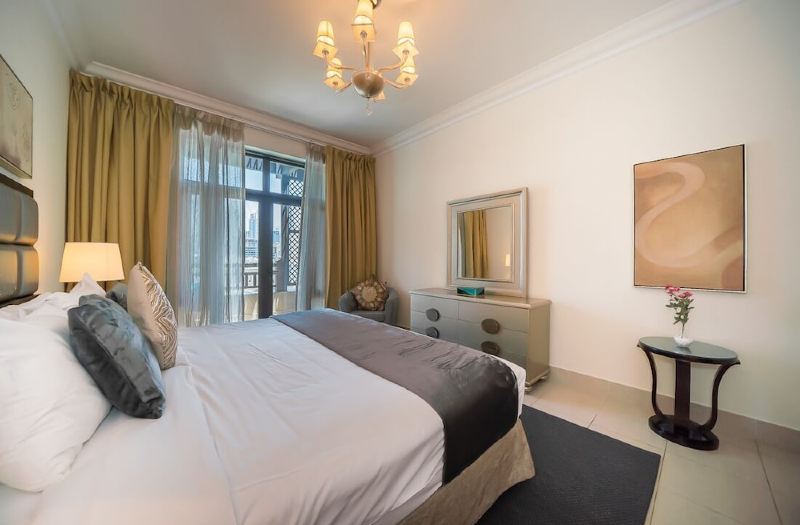 HiGuests - Souk Al Bahar-Dubai Updated 2022 Room Price-Reviews & Deals |  Trip.com