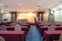 Twin Towers Hotel - Business