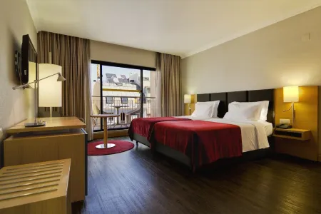 SANA Reno Hotel Отели рядом с достопримечательностью «El Corte Ingles - Lisboa»