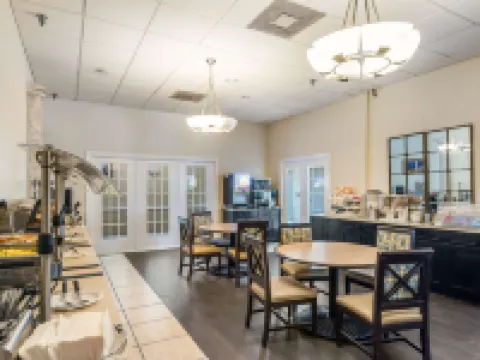 Clarion Inn & Suites Central Clearwater Beach Hotels in Clearwater