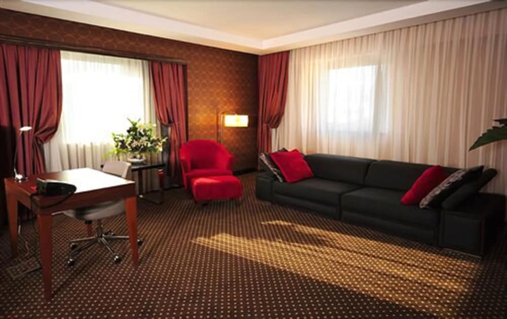 Ramada Plaza Izmit (Ramada Plaza by Wyndham Izmit)