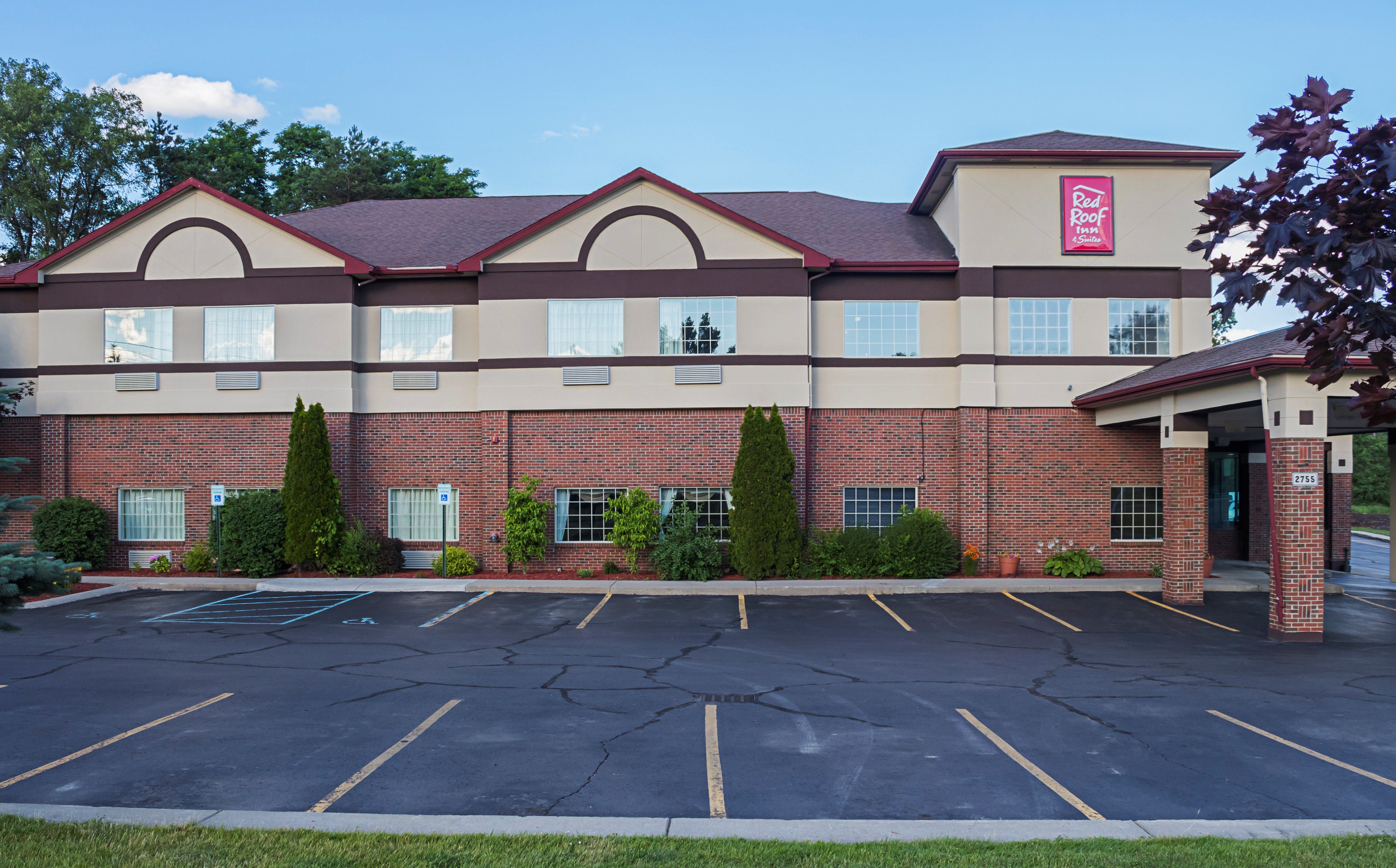 Red Roof Inn & Suites Lake Orion/Auburn Hills