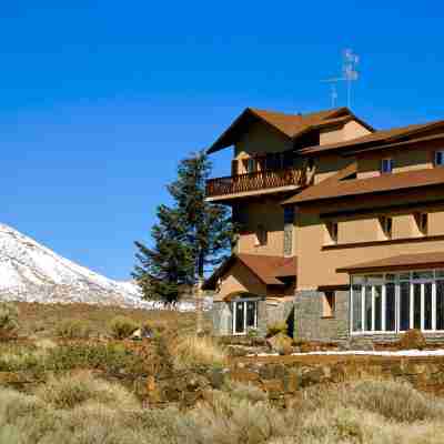 Parador de Las Canadas del Teide Hotel Exterior