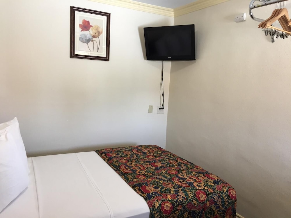 Mayfair Motel