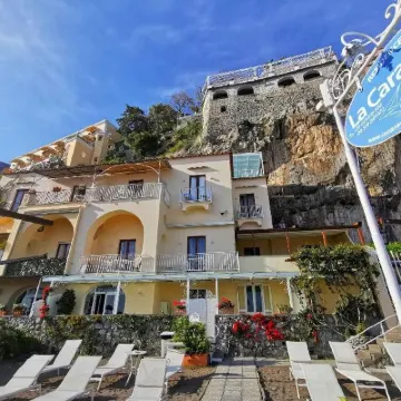 拉卡拉維拉波西塔諾酒店 鄰近諾切萊的酒店