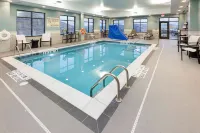 Hampton Inn & Suites West Morgantown University Towne Centre - Pools