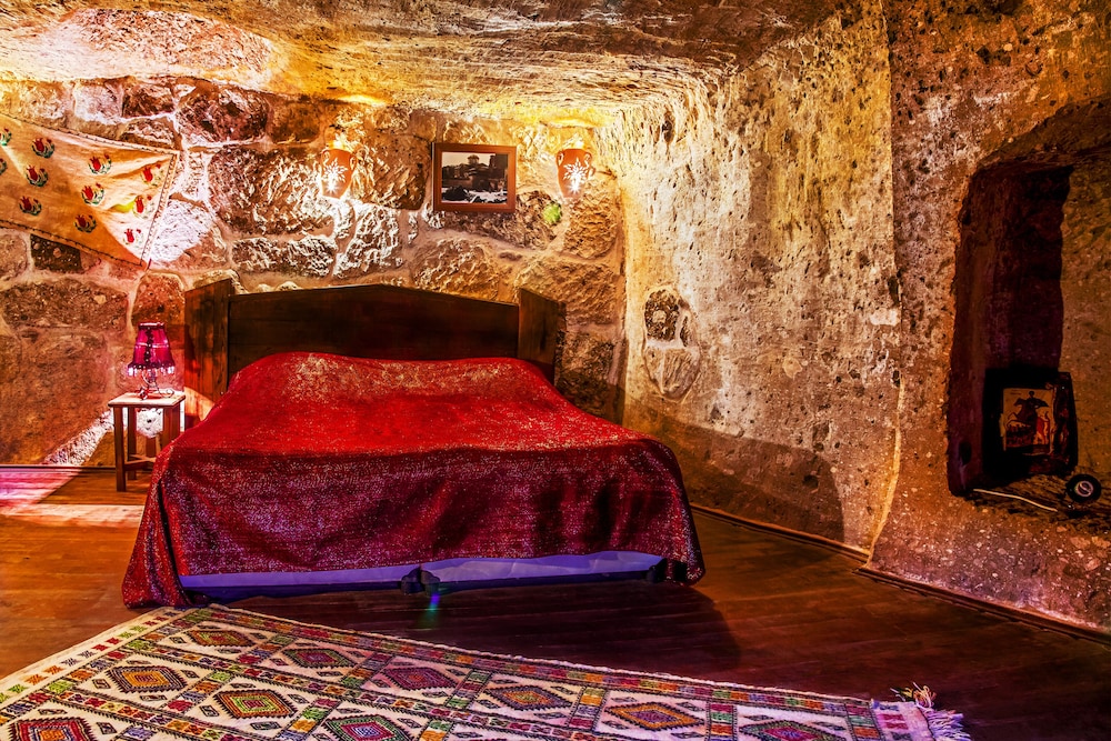 Cappadocia Antique Gelveri Cave Hotel