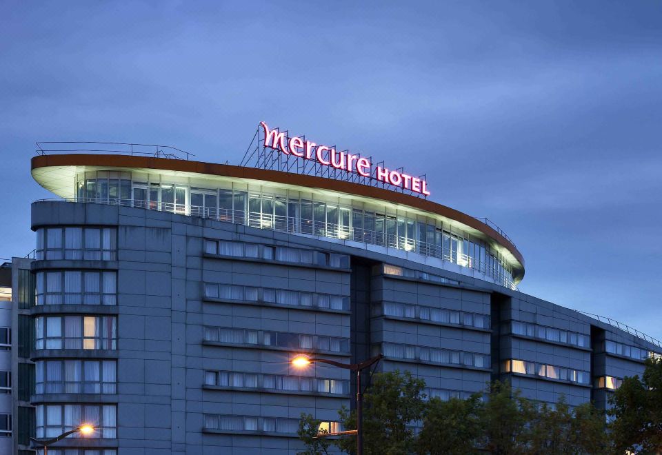 2. Mercure ..