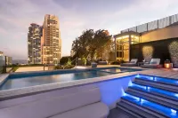 Hilton Bentley Miami/South Beach - Private Pools