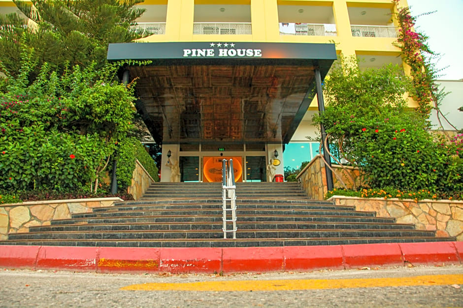 Pine House Hotel