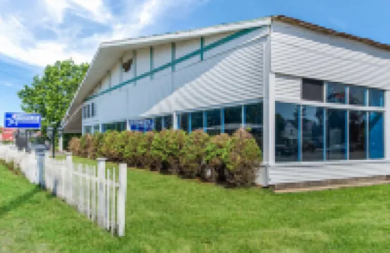 Americas Best Value Inn & Suites-Hyannis/Cape Cod