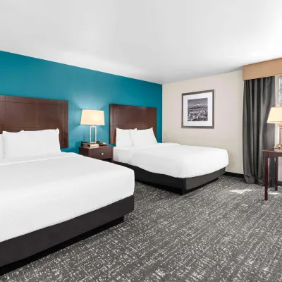 La Quinta Inn & Suites by Wyndham Portland NW Hotels near Pittock Bird Sanctuary