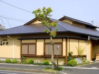 Hirata Maple Hotel Các khách sạn gần JR Shobara station