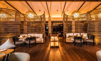 DoubleTree by Hilton Weerawila Rajawarna Resort
