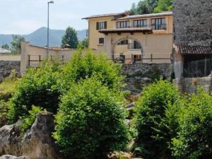 Double Room in Agriturismo Rocca Dei Marchesi - in Peaceful Area