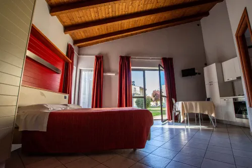 Spacious Double Room in Alba