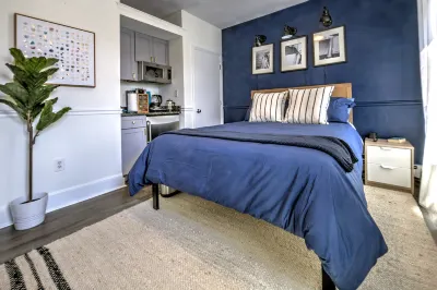 Awesome Studio with Great Amenities! Hotels in 