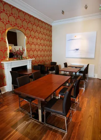 Boutique 25 Отели рядом с достопримечательностью «Catgill Farm»