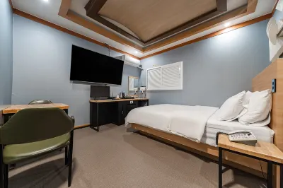 Yongin Yangji Bali Hotels near Dae Jang Geum Park