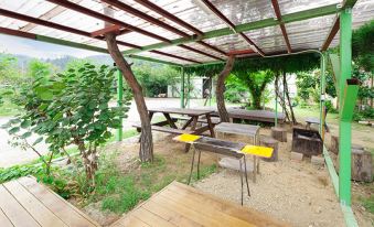Yongin Seonnyeowa Namuggun Pension