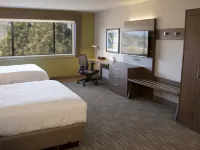 Holiday Inn Express & Suites COLORADO SPRINGS NORTH by IHG โรงแรมใกล้สเปซฟาวน์เดชัน