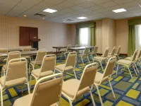 智選假日套房酒店中西部市 米德韋斯特城酒店