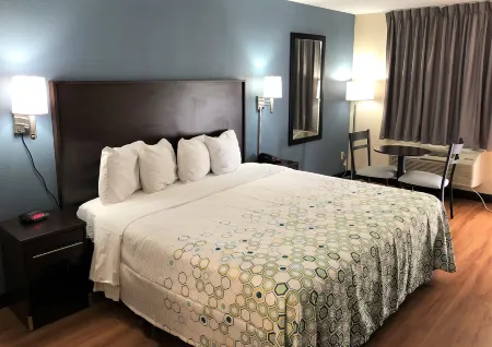 HomeTowne Studios Bordentown - McGuire AFB Отели в г. Лейкхерст