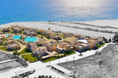 Natura Park Village Hotel & Spa Hotel in zona Agios Fokas Beach