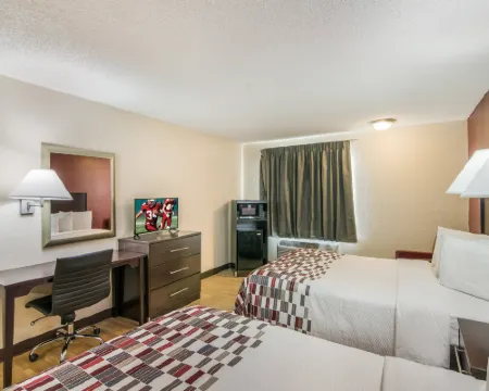 Red Roof Inn & Suites Pensacola East - Milton Hotels in Santa Rosa County