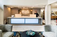 Holiday Inn Express & Suites Charlotte Arpt-Belmont Các khách sạn ở Belmont
