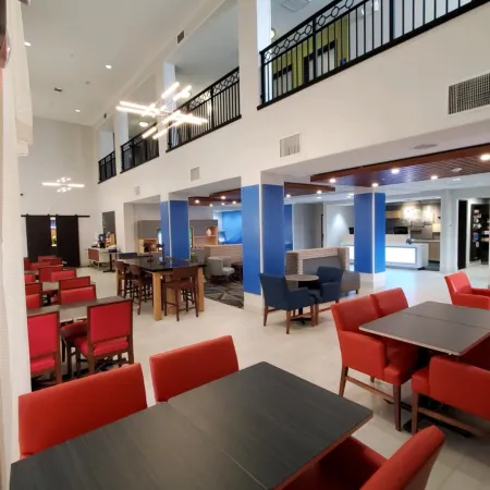 Holiday Inn Express & Suites PHOENIX - GLENDALE SPORTS DIST by IHG