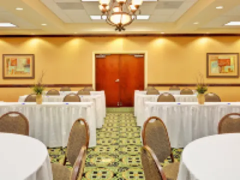 Holiday Inn Express & Suites MILLINGTON-MEMPHIS AREA by IHG Hotels in Shelby County