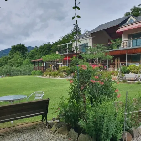 Muju the Flower Pension