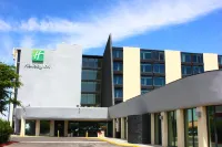 Holiday Inn VICTORVILLE by IHG - parking