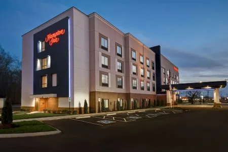 Hampton Inn by Hilton Pleasant View Отели в г. Купертаун