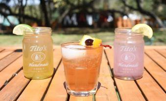 Maven's Inn & Grill