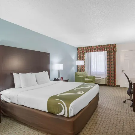 Quality Inn Clute Freeport