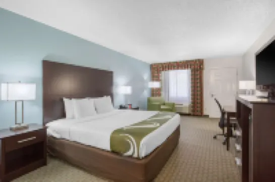 Quality Inn Clute Freeport