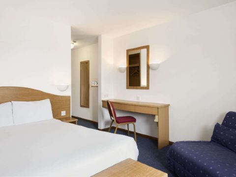 Days Inn by Wyndham Telford Ironbridge M54